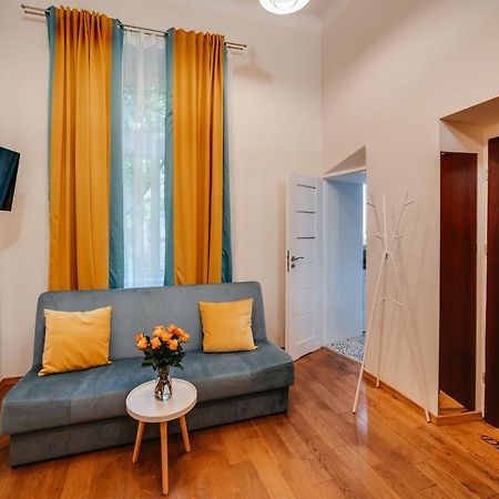Alpari Apartments Krasków Εξωτερικό φωτογραφία
